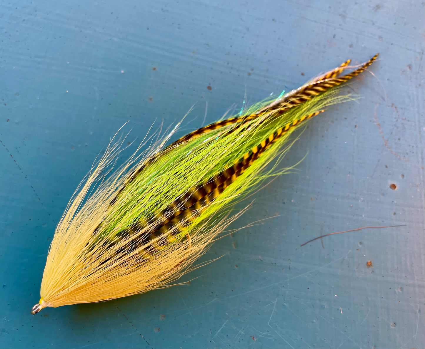 Reverse Bulkhead Hollow Fly - Chartreuse body with pistachio head